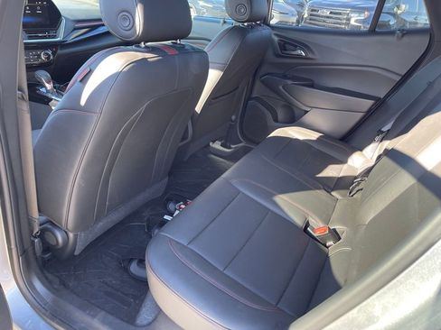 Used 2025 Chevrolet Trax RS w/ Driver Confidence Package image 6