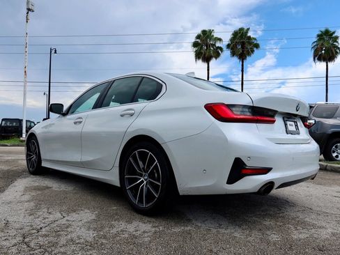 Used 2021 BMW 330i Sedan w/ Premium Package RWD image 4