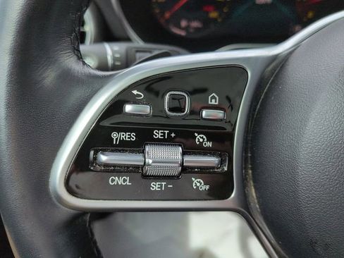 Used 2022 Mercedes-Benz GLC 300 4MATIC image 18