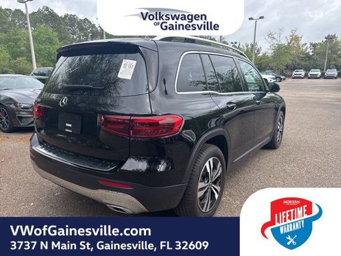 Used 2025 Mercedes-Benz GLB 250 image 4