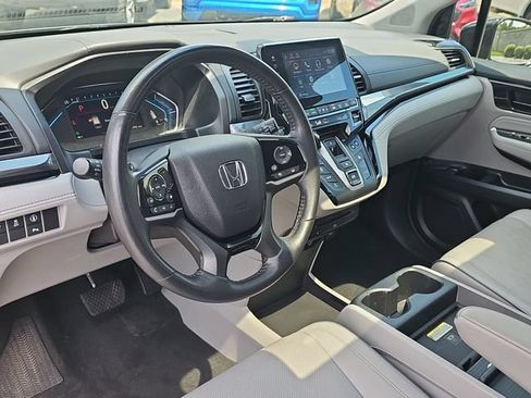 Used 2022 Honda Odyssey Elite image 18