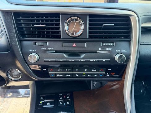 Used 2019 Lexus RX 350 AWD w/ Navigation Package image 24
