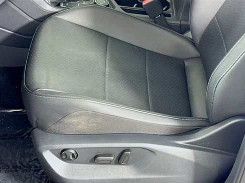 Used 2019 Volkswagen Tiguan SE AWD/4WD image 17