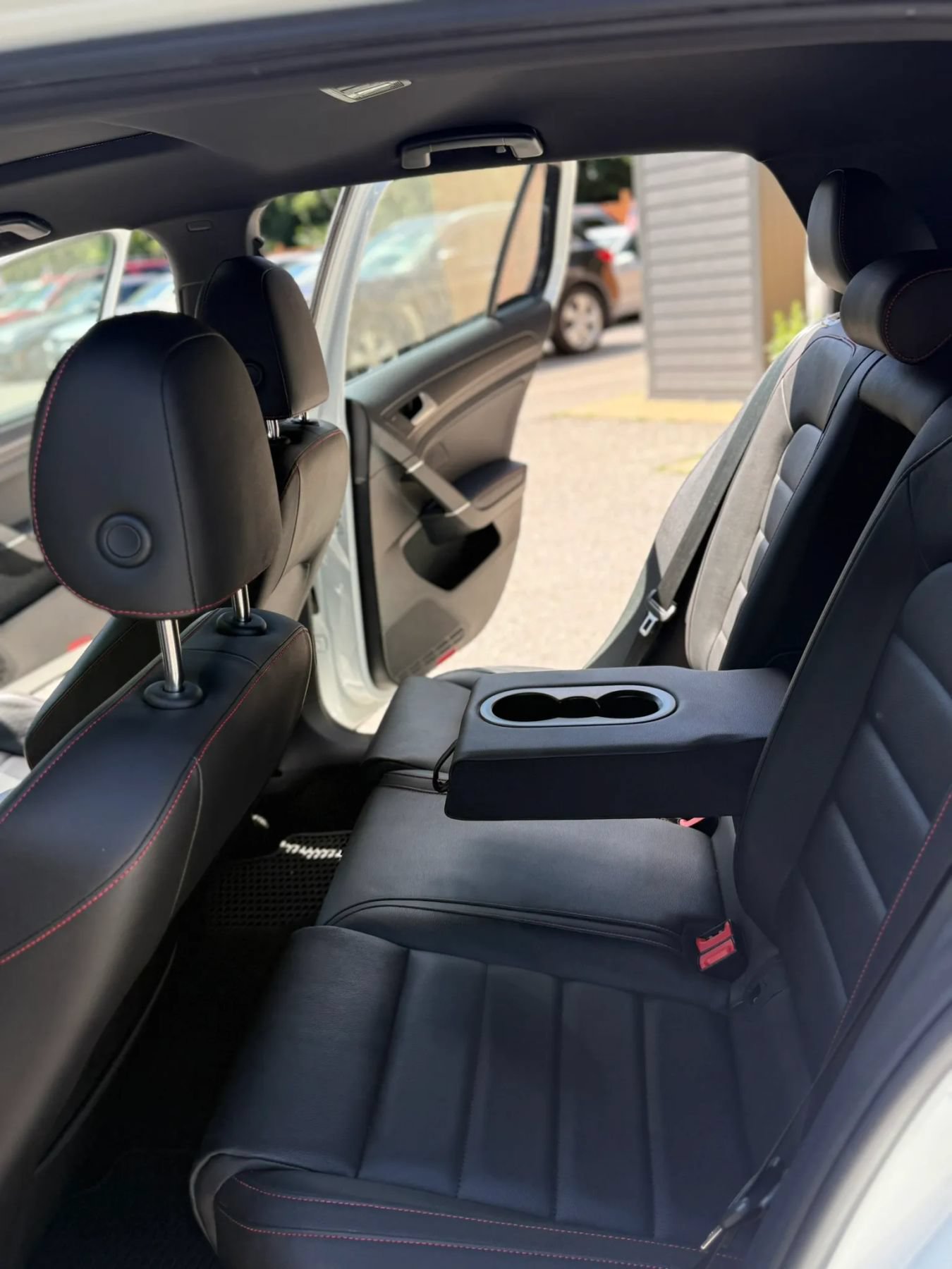 Used 2021 Volkswagen GTI SE FWD image 18