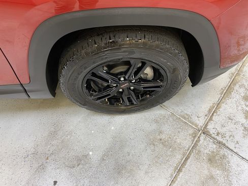 Used 2023 GMC Terrain AT4 image 14