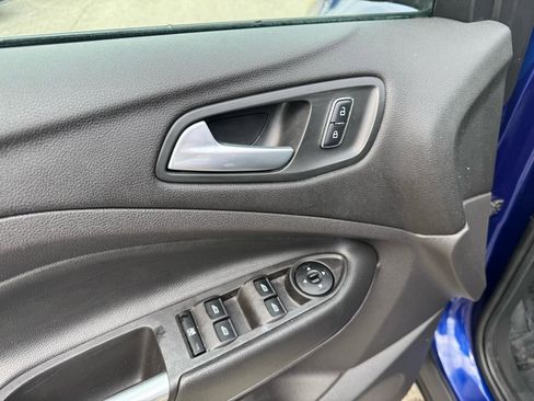Used 2015 Ford Escape SE w/ Equipment Group 201A FWD image 25