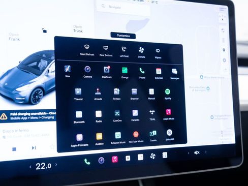 Used 2020 Tesla Model Y Long Range image 22