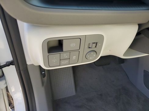 New 2025 Hyundai Ioniq 6 SEL image 14