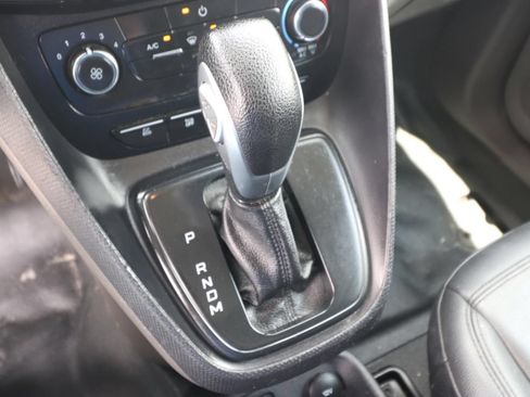 Used 2022 Ford Transit Connect XL FWD image 21