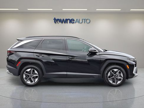 Used 2025 Hyundai Tucson SEL AWD/4WD image 6