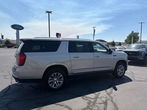 Used 2022 GMC Yukon XL Denali w/ Max Trailering Package AWD/4WD image 6