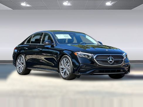 New 2026 Mercedes-Benz E 450 4MATIC Sedan image 7