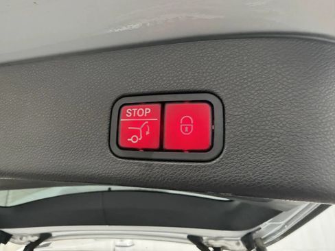 Used 2017 Mercedes-Benz GLS 450 4MATIC image 46