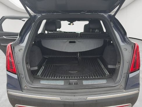 Certified 2024 Cadillac XT5 Premium Luxury w/ LPO, Floor Liner Package AWD/4WD image 16