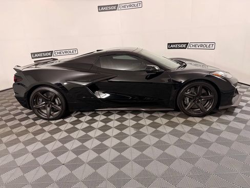 Used 2023 Chevrolet Corvette Z06 RWD image 9