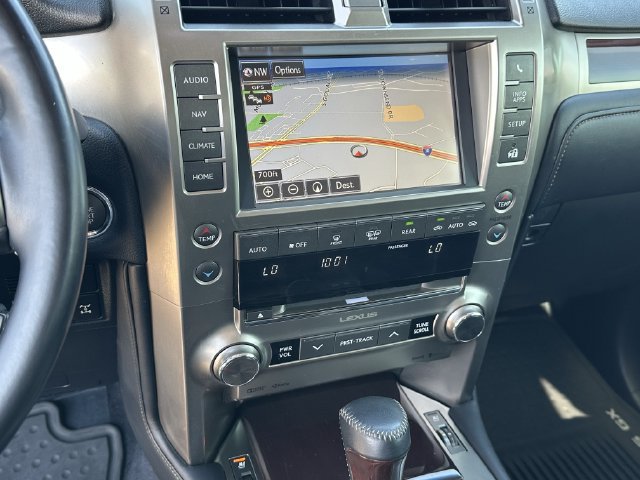 Used 2018 Lexus GX 460 Premium w/ Premium Package AWD/4WD image 16