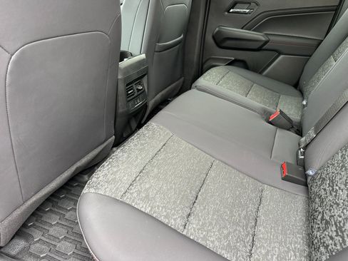 Used 2025 Chevrolet Colorado Z71 w/ Technology Package image 13