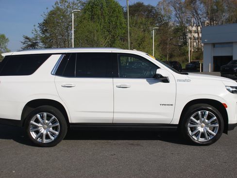 Used 2024 Chevrolet Tahoe High Country w/ Premium Package image 8