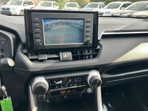 Used 2019 Toyota RAV4 LE w/ All Weather Liner Package AWD/4WD image 16