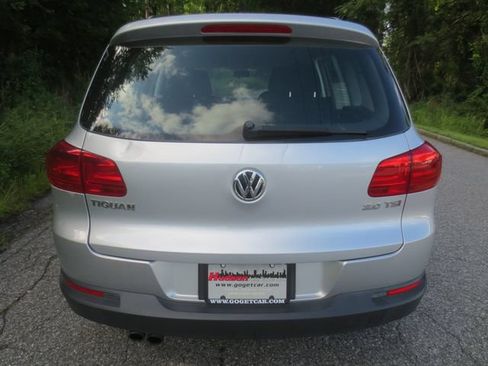 Used 2015 Volkswagen Tiguan S FWD image 6