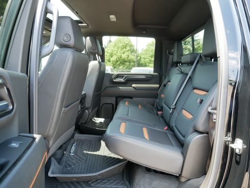 Used 2024 GMC Sierra 2500 AT4 w/ Technology Package AWD/4WD image 36