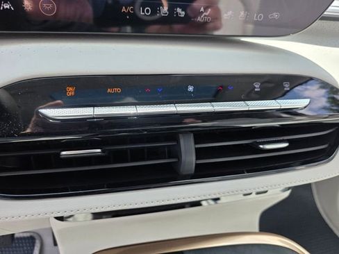 New 2026 Buick Enclave Avenir w/ Super Cruise Package FWD image 26