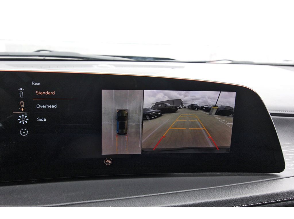 Certified 2025 Cadillac XT4 Premium Luxury FWD image 22