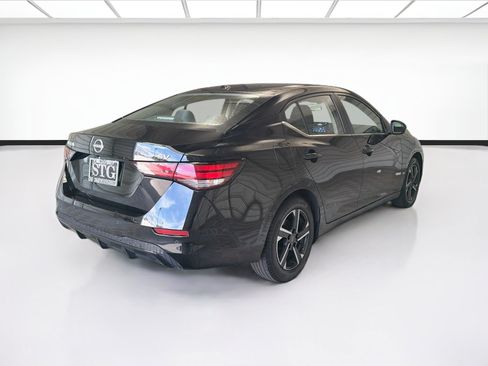 Used 2024 Nissan Sentra SV FWD image 4