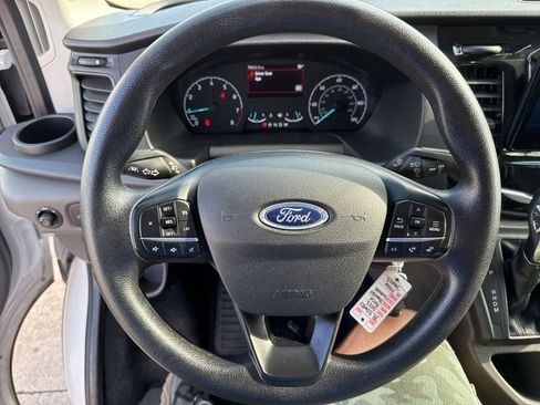 Used 2023 Ford Transit 350 XLT image 20