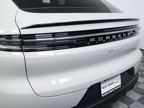 Certified 2026 Porsche Cayenne Coupe AWD/4WD image 36