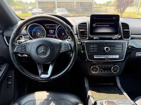 Used 2018 Mercedes-Benz GLS 450 4MATIC image 17