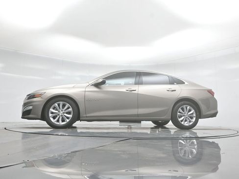 Used 2022 Chevrolet Malibu LT image 53