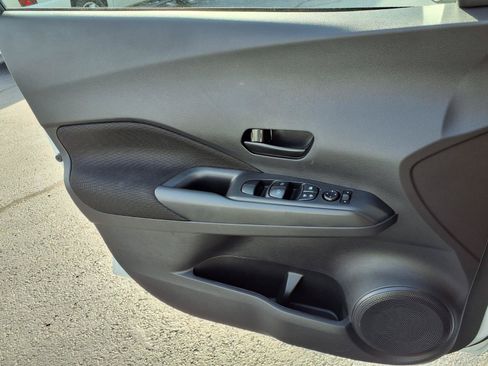 Used 2025 Nissan Kicks Play S FWD image 17