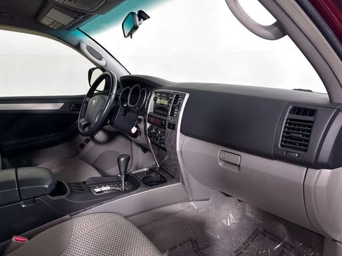 Used 2006 Toyota 4Runner SR5 RWD image 28