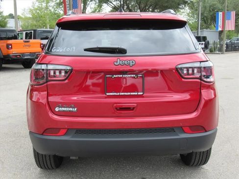New 2026 Jeep Compass Latitude image 5