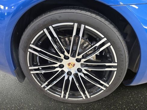 Used 2015 Porsche 911 Carrera image 31