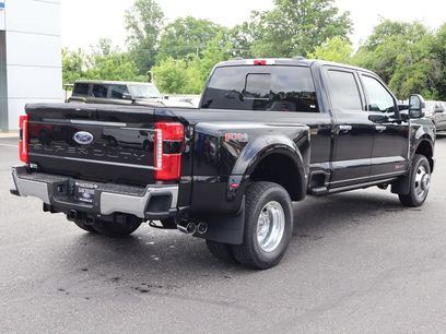 New 2026 Ford F350 Lariat w/ Lariat Ultimate Package