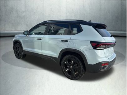 New 2026 Volkswagen Taos SE