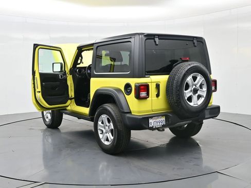 Used 2023 Jeep Wrangler Sport S image 42