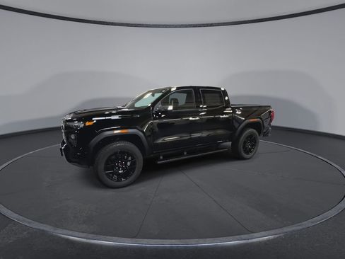 New 2025 GMC Canyon Denali w/ LPO, Denali Black Edition image 4