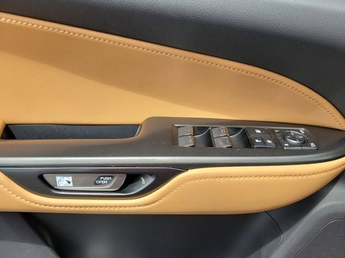 Used 2024 Lexus NX 250 FWD w/ Towing Package (2000 Lbs) image 7