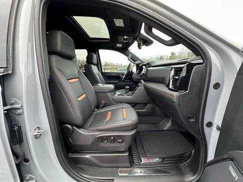 Used 2024 GMC Sierra 1500 AT4 w/ Technology Package image 25