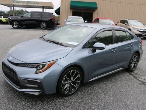 Used 2021 Toyota Corolla SE FWD image 1