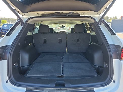 Used 2024 Chevrolet Blazer LT w/ Convenience Package FWD image 13