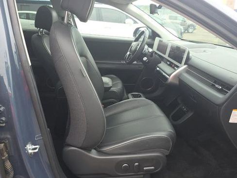 Used 2024 Hyundai Ioniq 5 Limited image 12