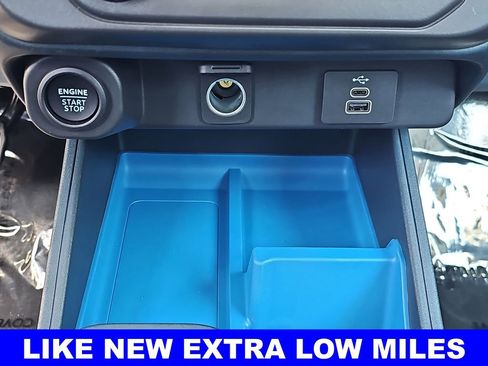 Used 2025 Ford Maverick XLT image 24