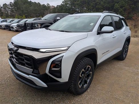 New 2026 Chevrolet Equinox ACTIV image 5