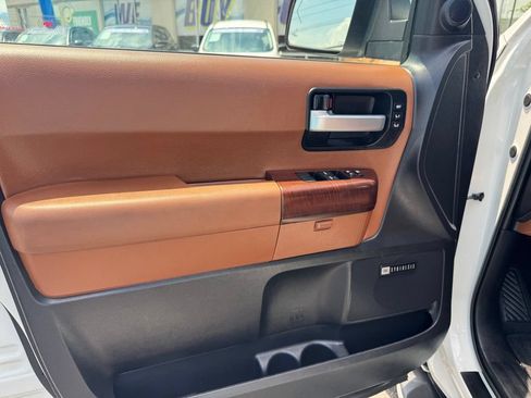 Used 2016 Toyota Sequoia Platinum AWD/4WD image 20
