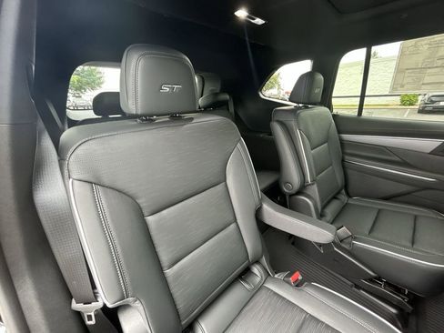 New 2026 Buick Enclave Sport Touring w/ Super Cruise Package image 27