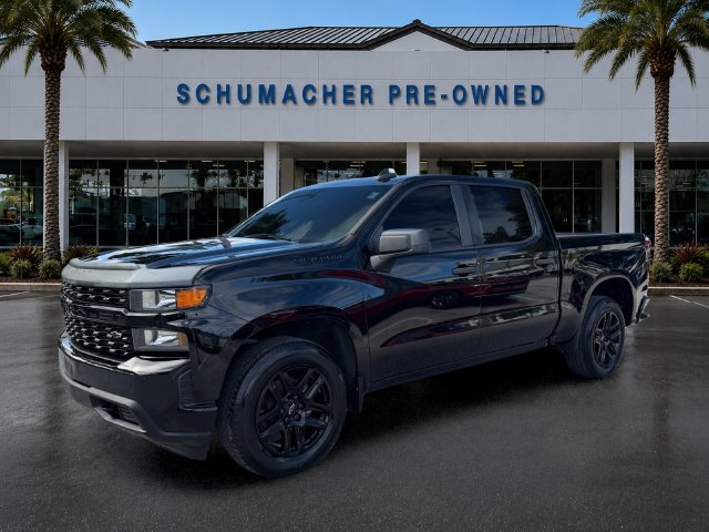 Used 2022 Chevrolet Silverado 1500 Custom w/ LPO, Blackout Package RWD image 3